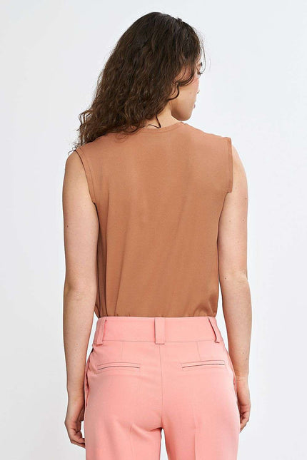 Elegant regular shell tops top in 